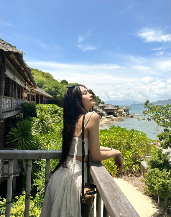 Dưới phần bình luận, các fan của Doãn Hải My hết lời khen ngợi khi cô nàng ngày càng nuột nà về body.