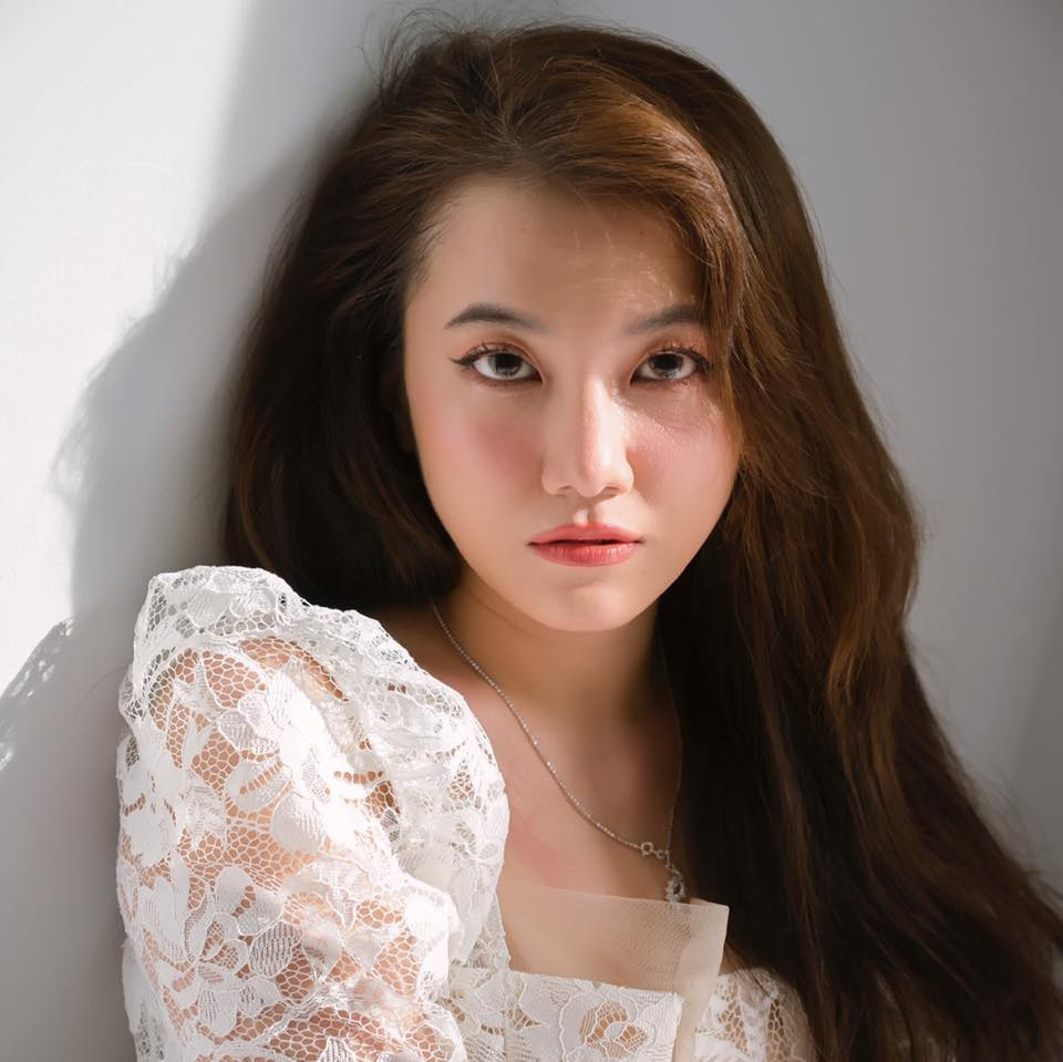 Câu từ "bóng gió" trong lời bài hát của Emma được công khai vào đúng thời điểm ồn ào, được cho là nhắm thẳng đến streamer ViruSs.