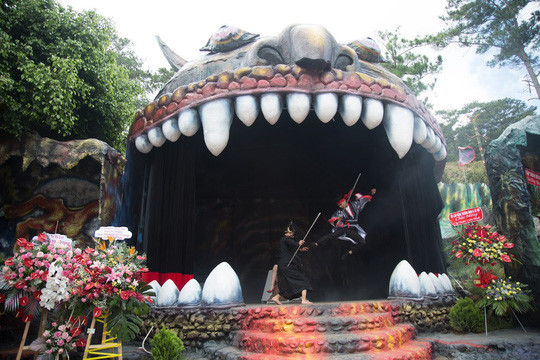 Họ cho rằng, lâu lâu Đà Lạt cũng nên đổi mới để du khách cảm thấy thú vị hơn, có cảm hứng quay lại hơn.