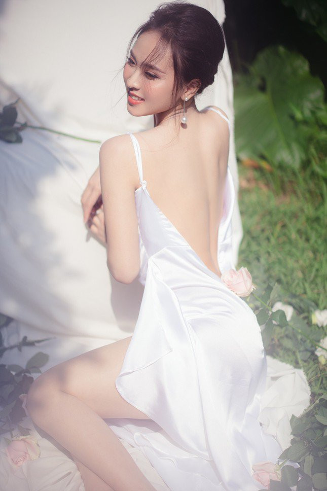 Bản thân nữ MC cũng giống như nghệ sĩ hoạt động nghệ thuật, khi lên sóng cần phải giữ được trái tim nóng và cả cái đầu lạnh.