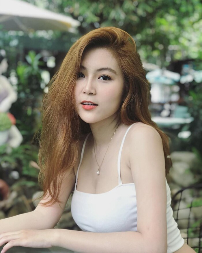 Hiện tại, riêng trang Instagram cá nhân của Trần Trân đã thu hút hơn 400 nghìn lượt theo dõi.