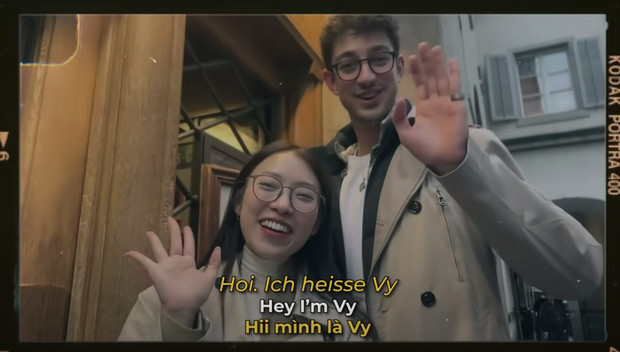 Tình bạn giữa hai người có vẻ rất thân thiết khi những cử chỉ, tương tác được toát ra một cách tự nhiên trong bữa ăn tối. Giuliano cũng không ngại ngần khen Vy rất xinh đẹp. Cả hai còn trêu đùa nhau trên tàu điện, diễn sâu như một đôi thực thụ để quay clip.