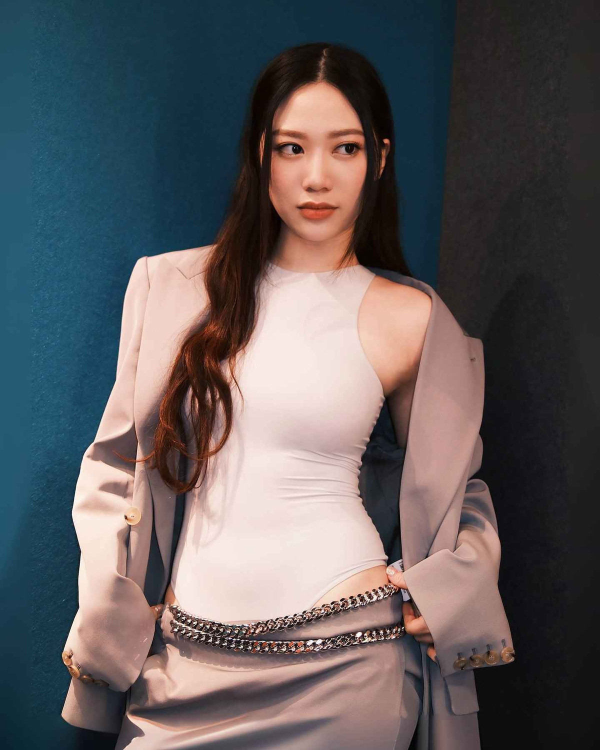 Với xuất thân danh giá bậc nhất Cbiz, Chân Tế Như được xem như 1 trong những ái nữ "ngậm thìa vàng" nhờ cuộc sống đág ngưỡng mộ.