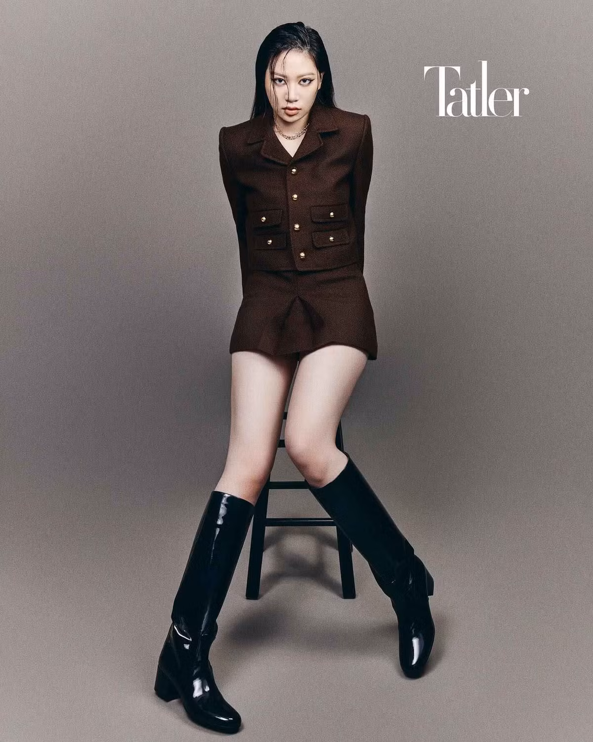 Được thừa hưởng gen từ mẹ là Hoa hậu, Chân Tế Như gây ấn tượng với chiều cao khủng 1m8 cùng đôi chân cực phẩm dài tới 1m1.