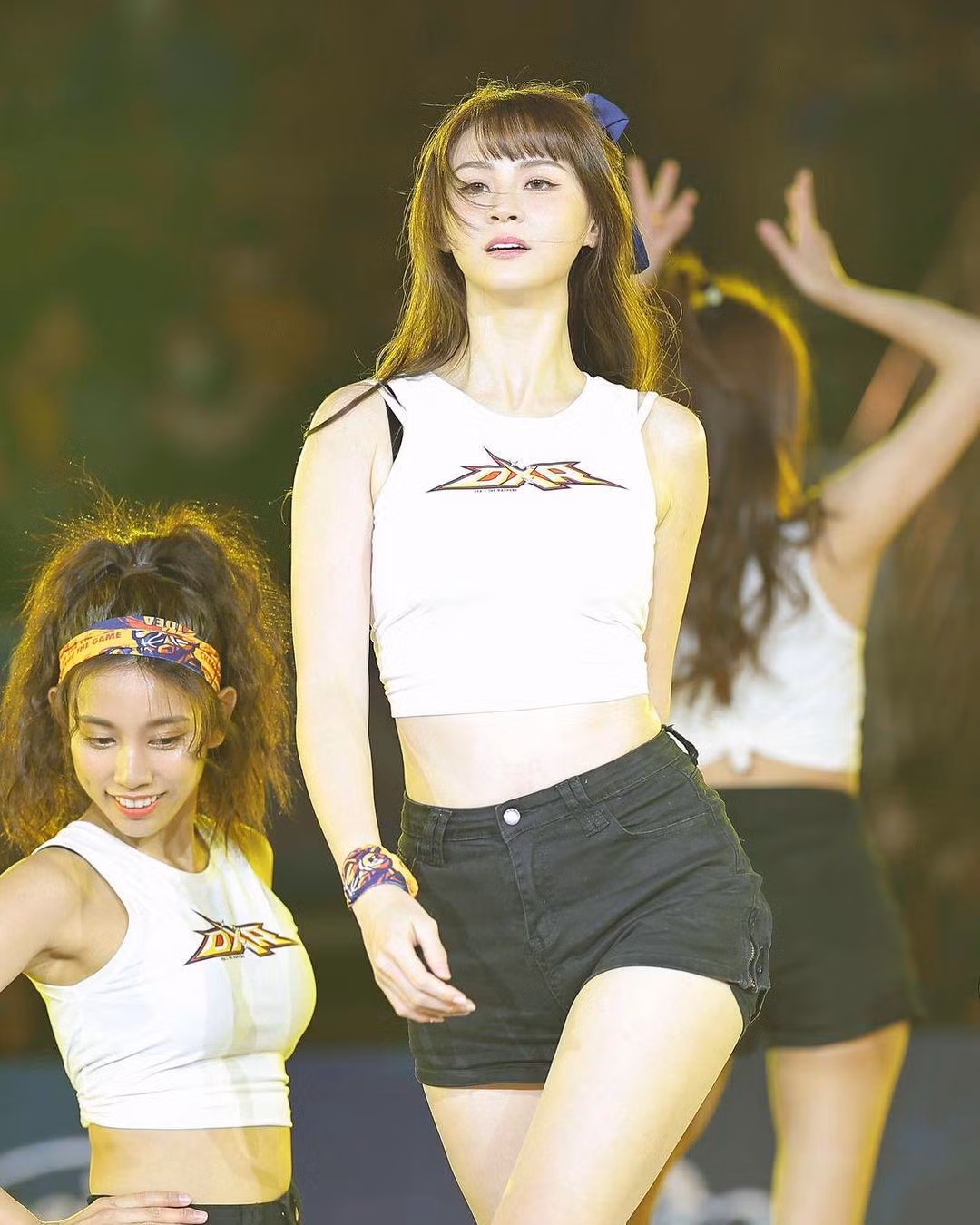 Nhiều bình khen ngợi sắc vóc của Sammie. "Xinh quá, vóc dáng quá đỗi gợi cảm luôn", "Không hổ danh là thiên thần cổ vũ hot nhất Đài Loan", "quá đẹp, như thiên thần giữa biển khơi", "Dạo này bạn càng ngày càng đẹp hơn thì phải", "Giống như tiên nữ giáng trần vậy", "Sao cô ấy có thể đẹp đến thế",... là những bình luận của người hâm mộ.