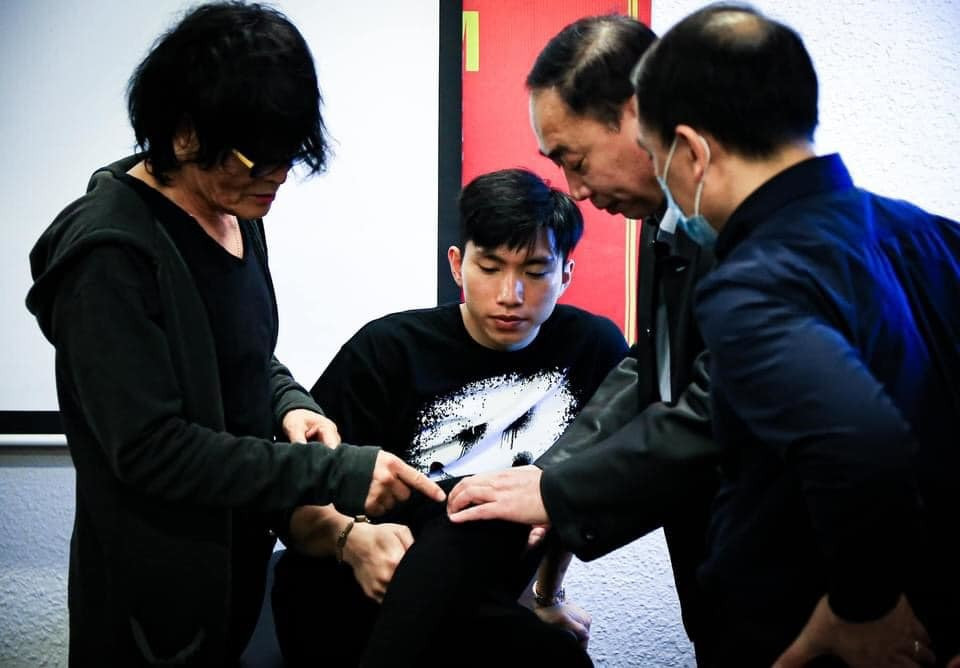 Thông tin từ CLB Hà Nội, nếu mọi thủ tục thuận lợi, rất có thể Văn Hậu sẽ sang Hàn Quốc phẫu thuật.