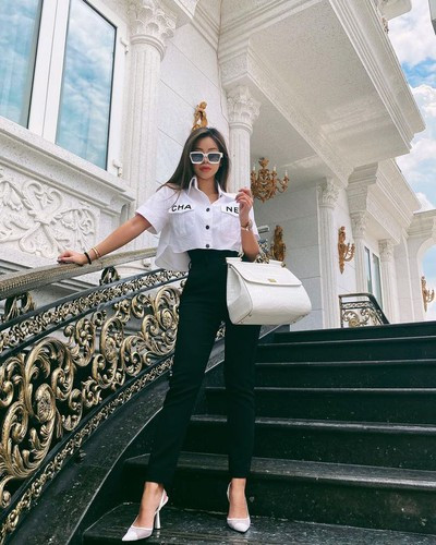 Tinh thần thể thao của nàng rich kid khiến dân mạng thả tim rầm rầm bên cạnh vóc dáng nuột nà.