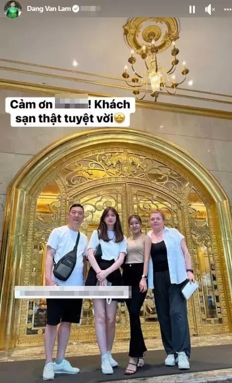 Tuy nhiên thời gian gần đây, Yến Xuân thường xuyên gây chú ý khi khoe ảnh xuất hiện bên em gái Đặng Văn Lâm.