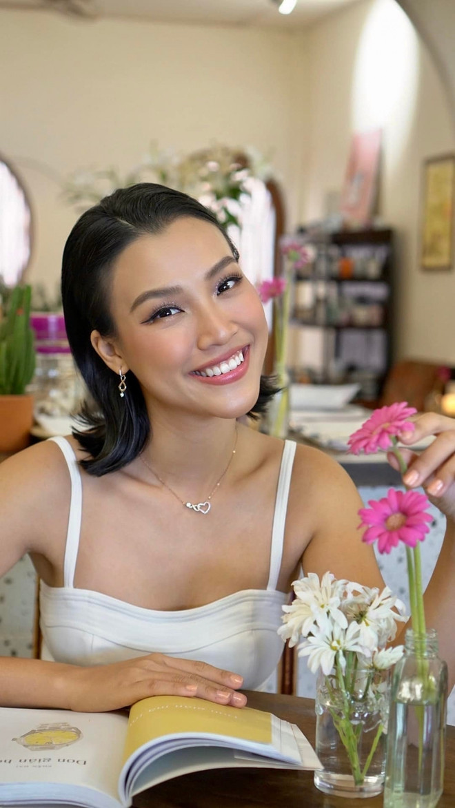 Hoàng Oanh được khen nhan sắc thăng hạng với mái tóc ngắn và phong cách gợi cảm