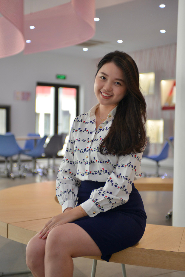 Năm 2011, Ánh Thơ đoạt giải Nhất cuộc thi Olympic tiếng Nga và giải Ba cuộc thi học sinh giỏi tiếng Nga cấp quốc gia.