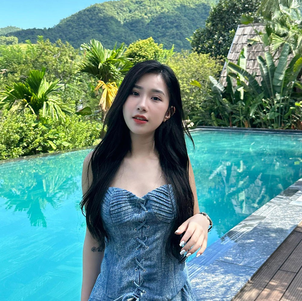 Hiện tại, Tiểu Hý đã thu hút hơn 500 nghìn người theo dõi trên trang cộng đồng Facebook và gần 3 triệu lượt theo dõi trên trang TikTok cá nhân.