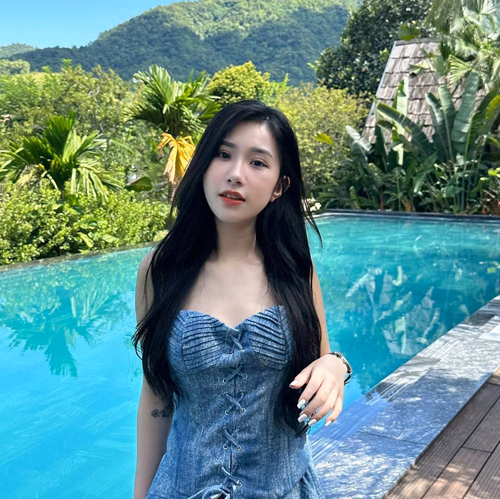 Hiện tại, Tiểu Hý đã thu hút hơn 500 nghìn người theo dõi trên trang cộng đồng Facebook và gần 3 triệu lượt theo dõi trên trang TikTok cá nhân.