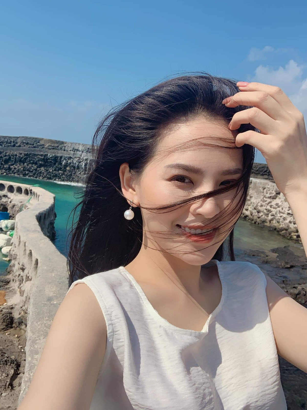 Nữ diễn viên tham gia một số hoạt động phim ảnh nhưng chưa tạo được tiếng vang trong lần trở lại.