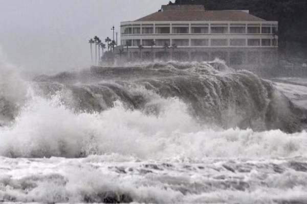 Bien Dong co the don bao so 10 vao ngay 1/11