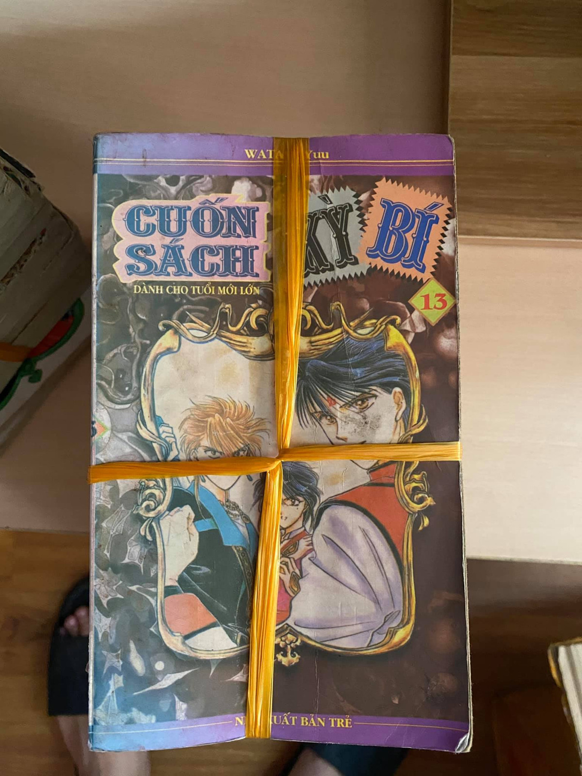 Với thế hệ 8X, 9X để có được những cuốn truyện tranh để đọc có nhiều hình thức. Với nhiều người, họ tiết kiệm tiền ăn sáng để mua, nếu khó khăn hơn thì có thể thuê lại tại các cửa hàng cho thuê truyện tranh hoặc mượn lại của bạn cùng lớp.