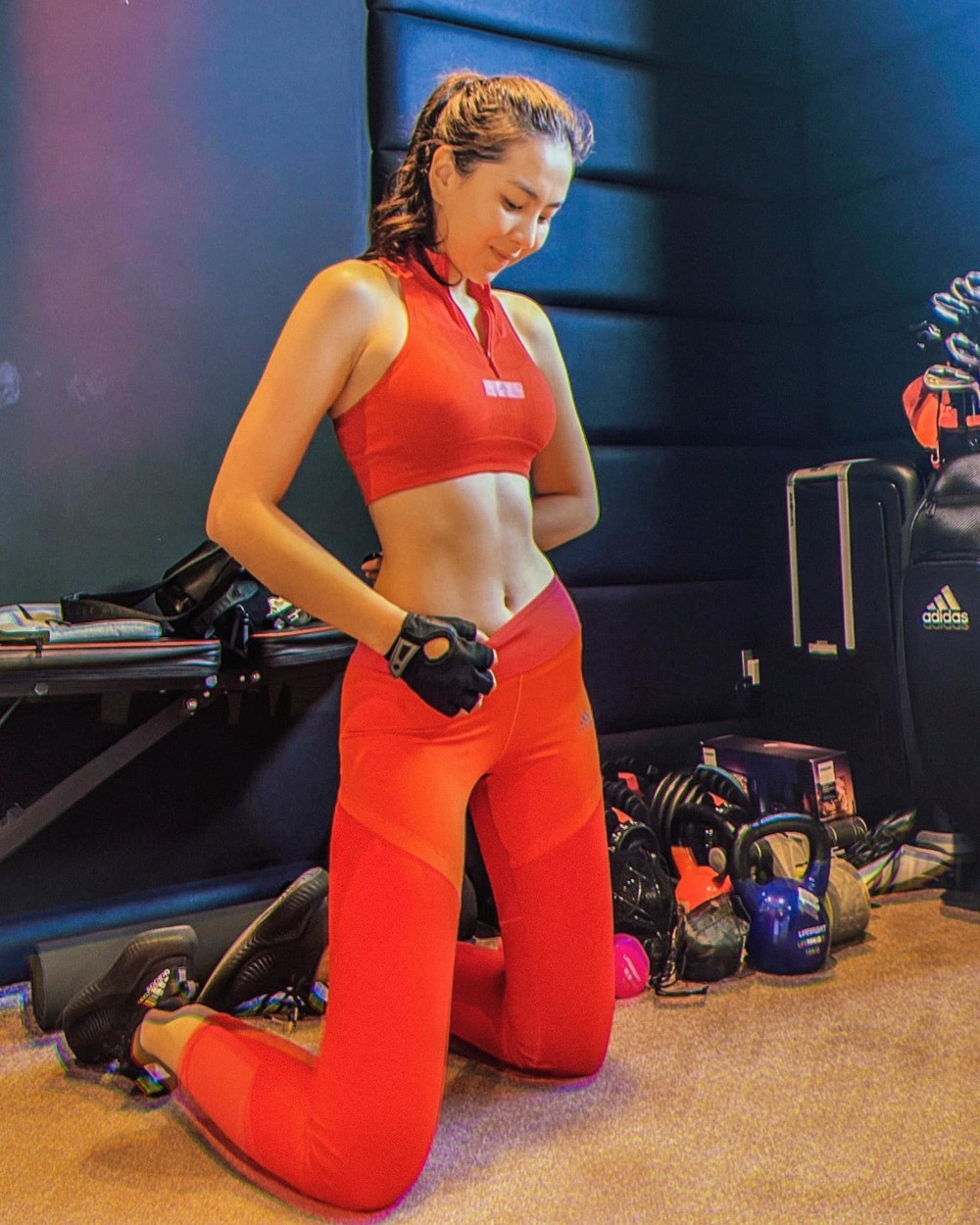 Nếu theo dõi trang cá nhân của BTV Mai Ngọc, khán giả dễ dàng bắt gặp những khoảnh khắc mỹ nhân sinh năm 1990 đang tập luyện và khoe body săn chắc đáng ngưỡng mộ.