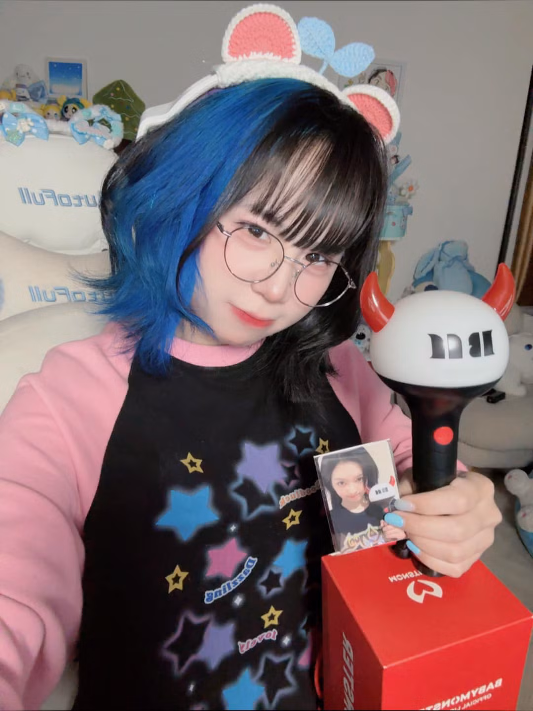 Hiện tại, có thể thấy Mèo Simmy đã thành công định hình được phong cách cá nhân. Cô nàng vẫn duy trì hoạt động livestream đều đặn và giữ cho bản thân một tệp fan trung thành.