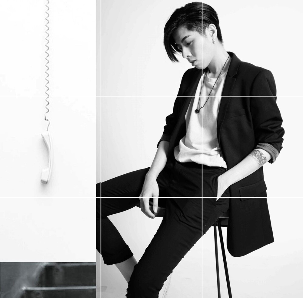 Alex gây ấn tượng với vẻ ngoài tomboy, chuộng phong cách menwear và thường được mọi người ví giống Gil Lê.