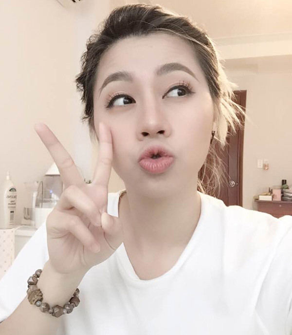 Trước đó, dù không ít lần xuất hiện bên nhau nhưng cả An Nguy và Alex chưa từng nhắc đến mối quan hệ của cả hai.