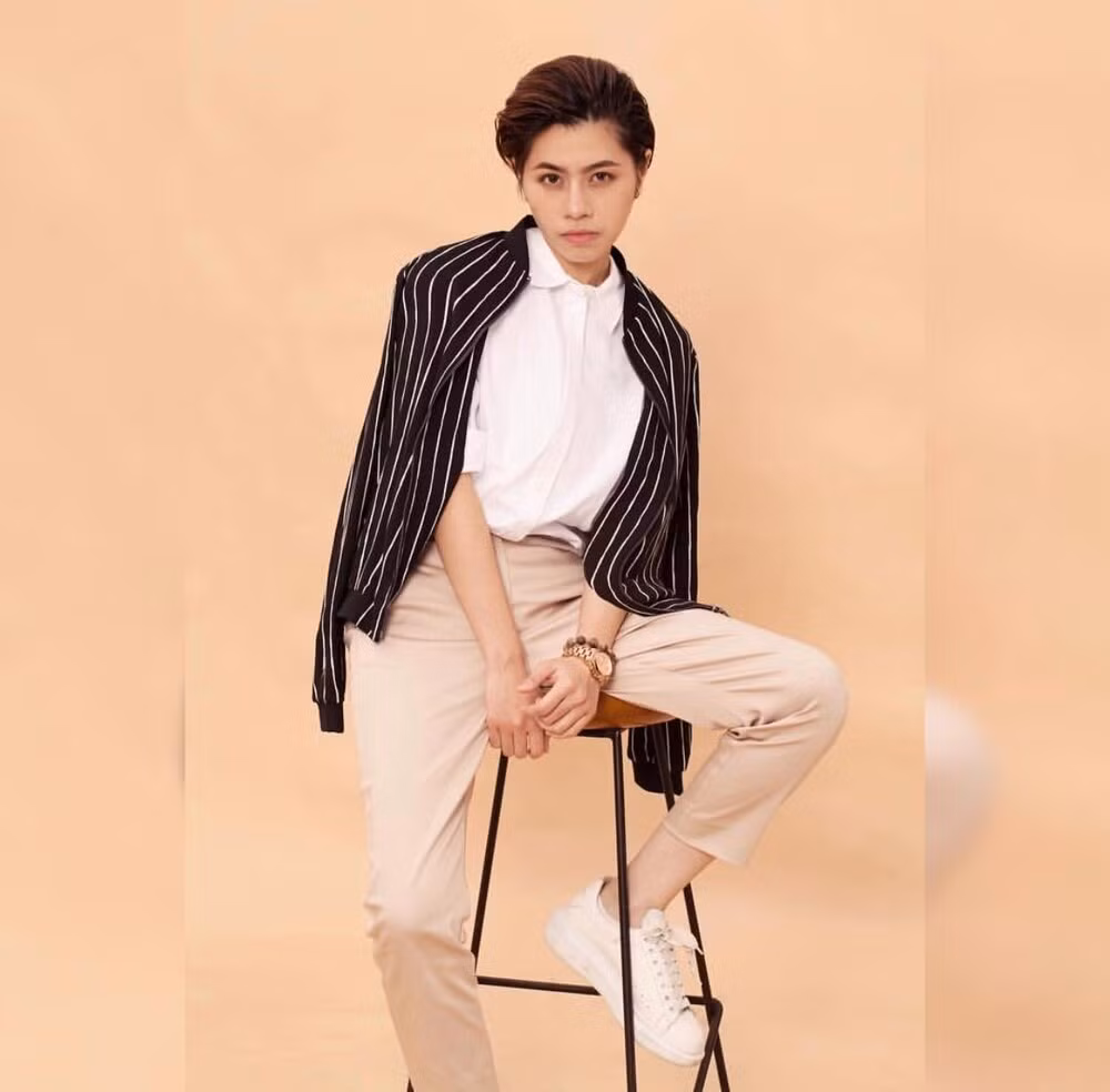 Người tình đồng tính của An Nguy tên Alexandra Nguyễn hay thường gọi Alex, người Mỹ gốc Việt.