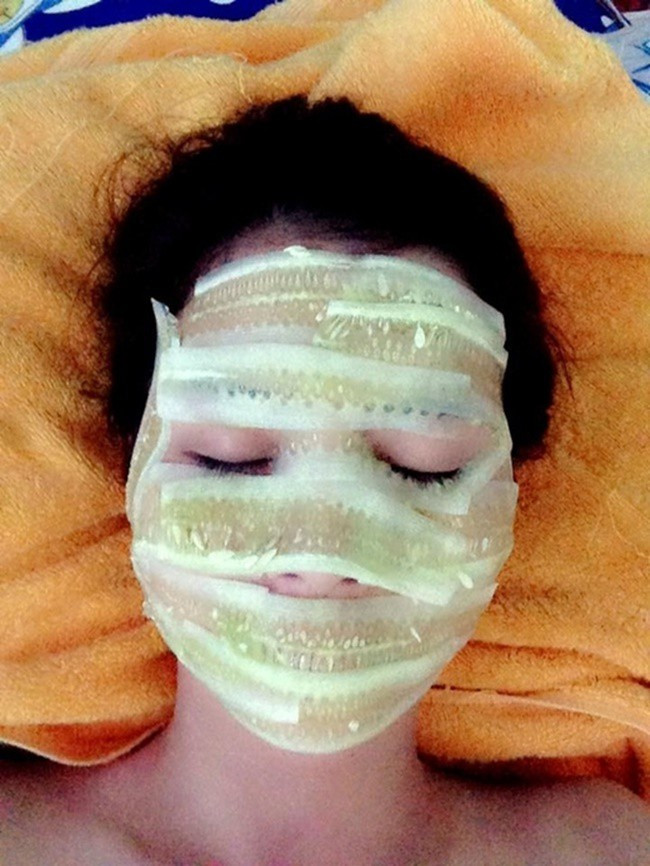 Mới đây anh chồng có tên N.T.Đ đã chia sẻ câu chuyện "dở khóc, dở cười" về việc vợ đắp mặt nạ trên một diễn đàn có đông thành viên.