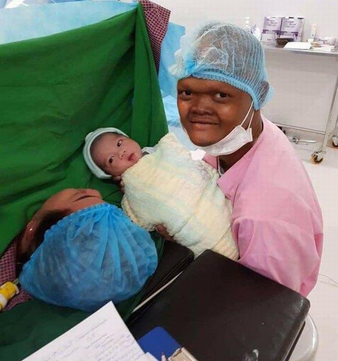 Trước tình huống ấy, vợ chồng Lae Joi lại không quá quan tâm. Họ bỏ ngoài tai những nhận xét không thiện chí, chuyên tâm xây dựng hạnh phúc gia đình.