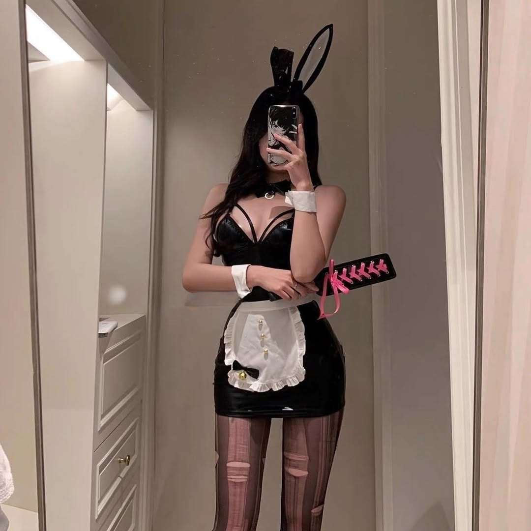 Trên Facebook, Anh Thư có hàng trăm nghìn người theo dõi, tài khoản TikTok của cô lên đến 4 triệu lượt follow.