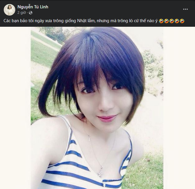 Mới đây trên trang cá nhân, hot girl Tú Linh bất ngờ đăng lại bức ảnh cũ của mình với dòng caption: "Các bạn bảo tôi ngày xưa trông giống Nhật lắm, nhưng mà trông ló cứ thế nào ý".