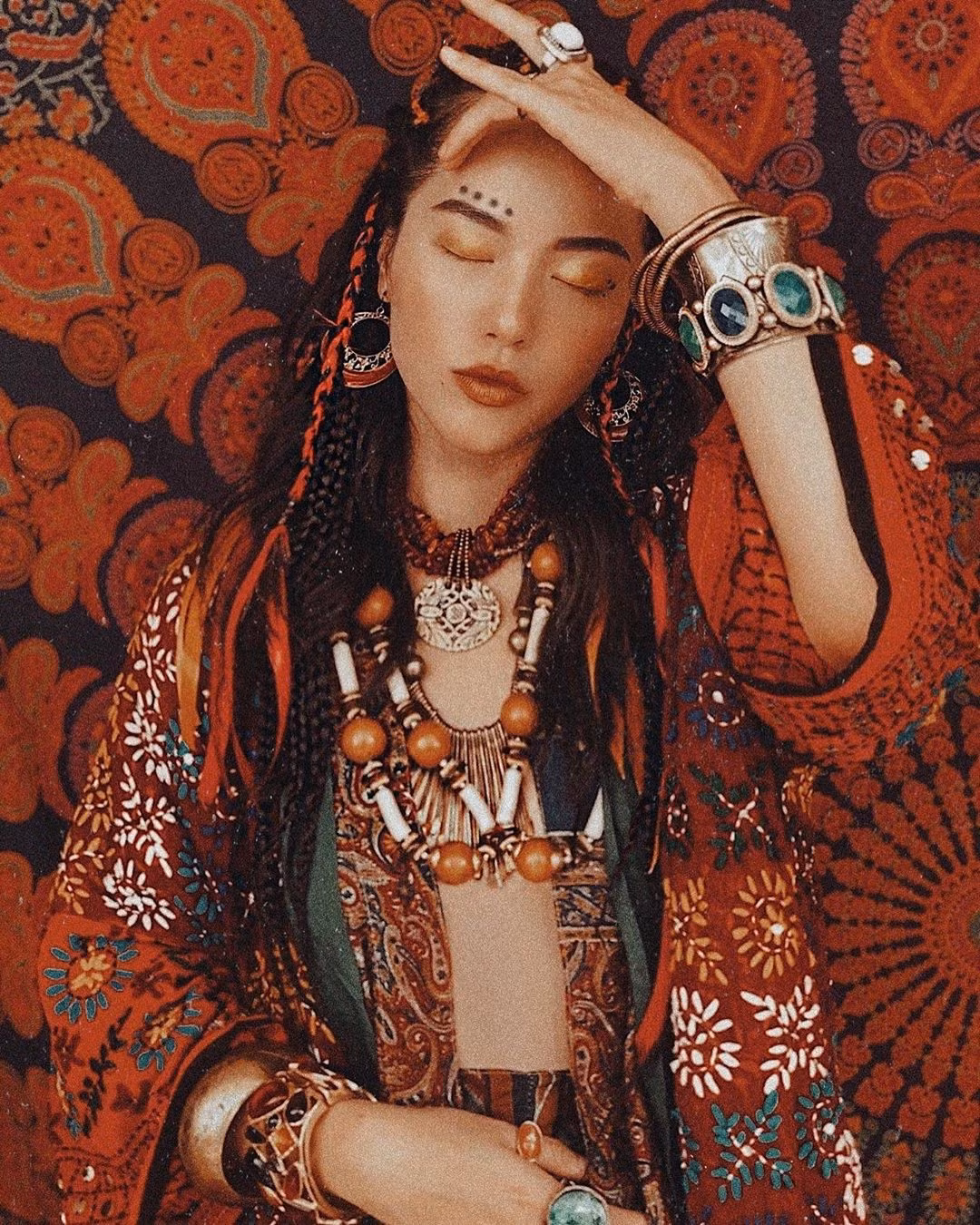 Từ cuộc tình của Hà Trúc và Quang Đạt mới thấy rằng, yêu nhau phải vui vẻ và tếu táo sẽ khiến các cặp đôi vui vẻ và hạnh phúc bên nhau.