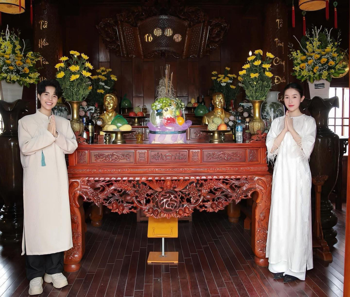 Bạn đời của Vũ Cát Tường tên Thu Trang, sinh năm 1994 tại Nam Định, là một nghệ sĩ múa ballet chuyên nghiệp với 14 năm kinh nghiệm. Cô bắt đầu hoạt động tại Nhà hát Giao Hưởng Vũ Kịch TP.HCM từ năm 2011 và gắn bó với nơi đây cho đến nay.