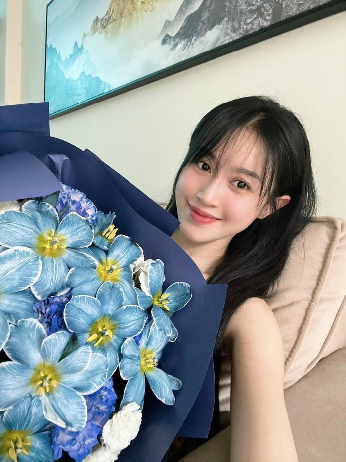 Quyết định này của bạn đời Vũ Cát Tường nhanh chóng nhận được nhiều luồng ý kiến.