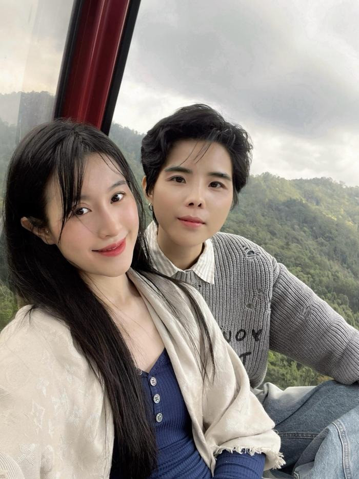 Cơ duyên giữa Thu Trang và Vũ Cát Tường bắt đầu từ MV Có Người, khi ca sĩ 9x cần tìm một bạn diễn nữ có khả năng múa để thực hiện sản phẩm âm nhạc.