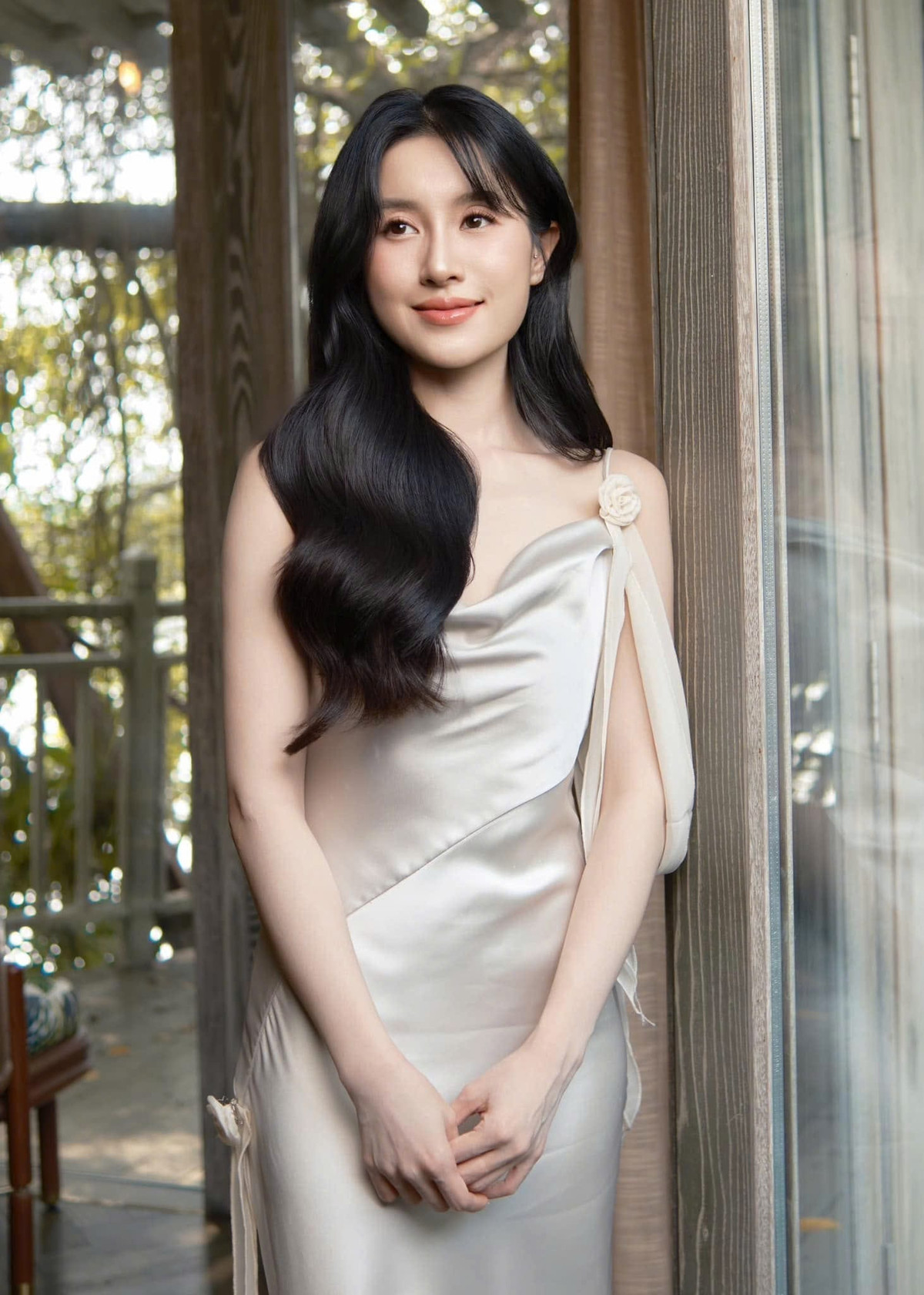 Thay vì để những lời đồn đoán hay định kiến xã hội tác động đến tâm lý và mối quan hệ cá nhân, Thu Trang chọn cách bảo vệ sự riêng tư.