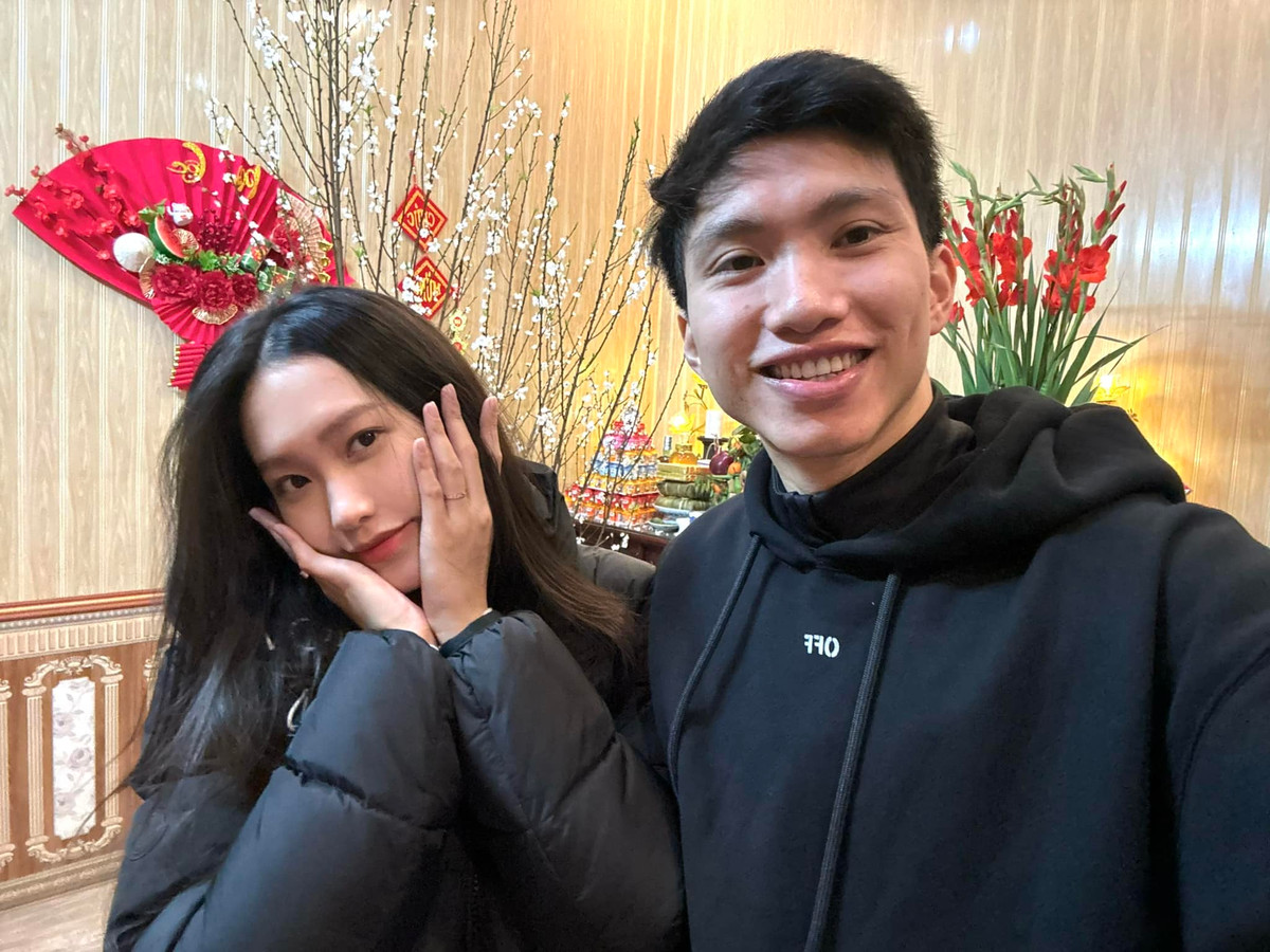 Về phía Doãn Hải My, dịp lễ tình nhân, cô nàng đăng video gọi Văn Hậu là "chồng yêu" như một cách bày tỏ tình cảm.