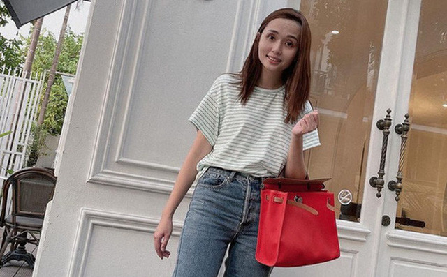 Ở tuổi 31, không thể phủ nhận Huyền Mi vợ Văn Quyết ngày càng xinh đẹp. Ái nữ đầu tiên của cựu chủ tịch CLB Sài Gòn nhận được rất nhiều lời khen ngợi từ netizen nhờ sự "lên hương" về nhan sắc.