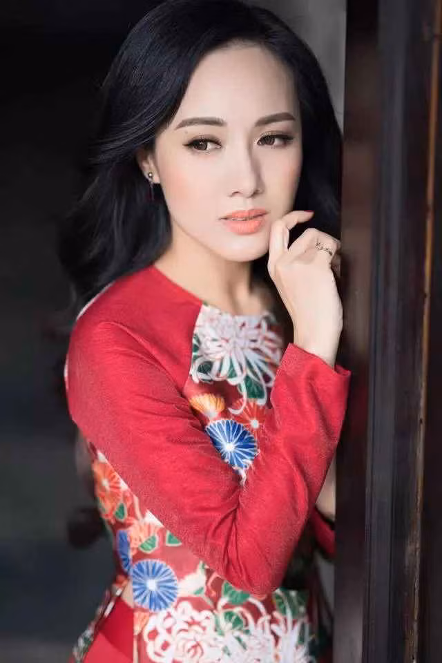 Đáp lại tình cảm từ mọi người, nữ MC không quên gửi lời cảm ơn.