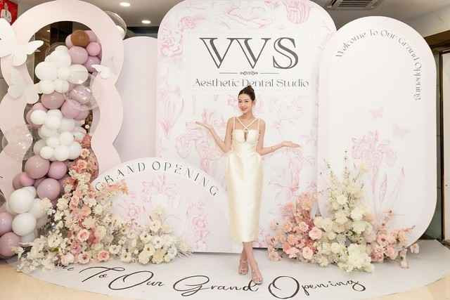 Hiện tại, Hồng Vân có cuộc sống giàu sang, thường xuyên đi du lịch nghỉ dưỡng tại nước ngoài. Sau đám cưới xa hoa, cô trở lại với công việc và tập trung phát triển sự nghiệp cá nhân