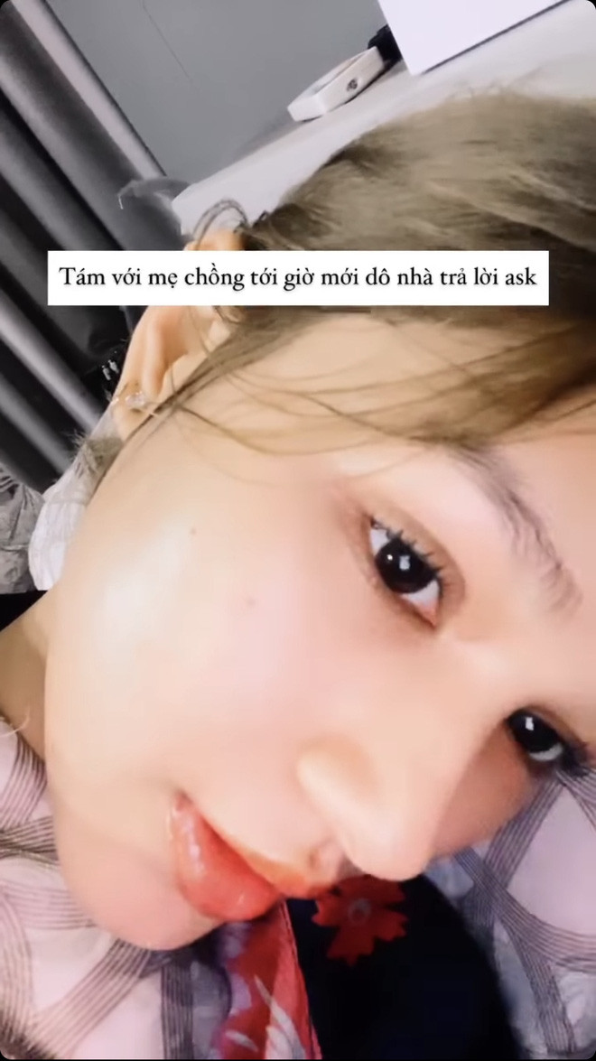 Xoài Non đã giao lưu với fan thông qua phần Q&amp;A của Instagram. Được quan tâm nhiều nhất vẫn là chuyện tình cảm và cuộc sống hôn nhân của 2 vợ chồng.