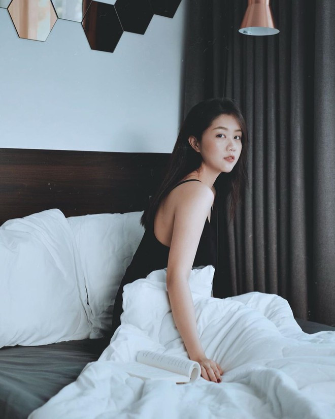 Sau khi nổi tiếng, Nam Phương ít xuất hiện trên MXH, chỉ mới đây thôi cô nàng mới cho đăng tải những bức ảnh khoe cuộc sống đời thường của mình.