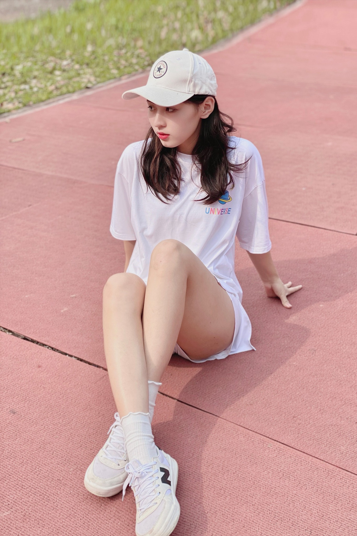 Mọi người đều nhiệt tình, hỗ trợ nhau trong quá trình làm việc. Ngoài những người bạn cùng trường cô nàng cũng có thêm nhiều người bạn mới khi tham gia làm tình nguyện tại SEA Games.