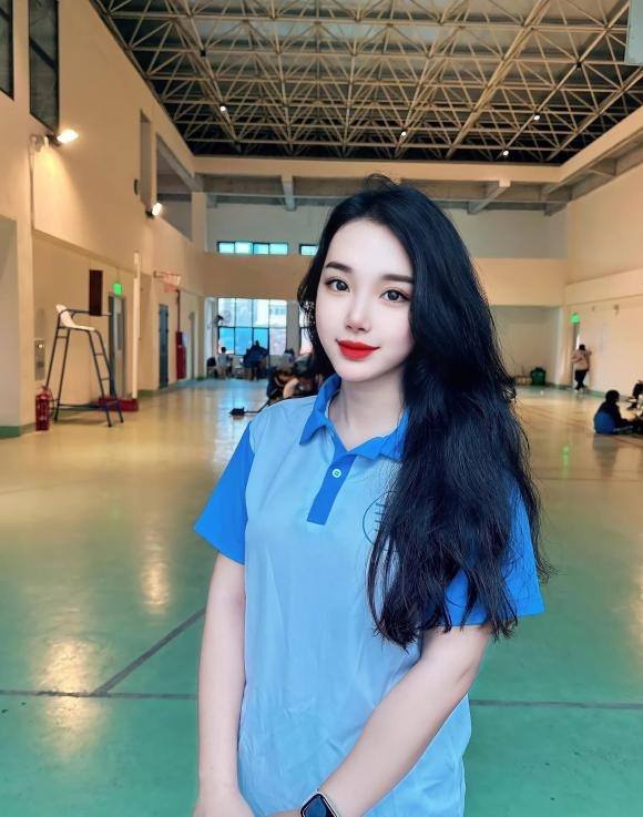 Vũ Minh Anh là người Hà Nội, đang Học Khoa Luật - Hành chính &amp; Tư pháp tại Học Viện Phụ Nữ Việt Nam.