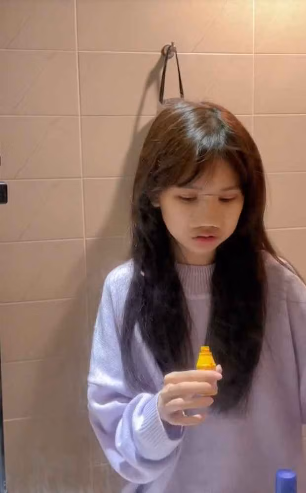 Các kỹ thuật mà Pun lựa chọn gồm có cắt mí, sửa mũi cấu trúc sụn sườn và tiêm filler môi và cằm.