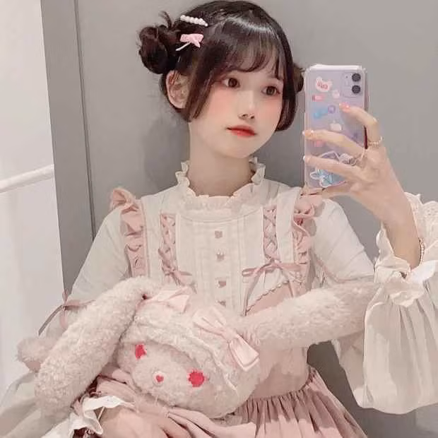 Thậm chí mẹ cô còn khóc suốt 1 tuần từ lúc biết quyết định của con gái tuy nhiên Pun vẫn quyết tâm thực hiện.