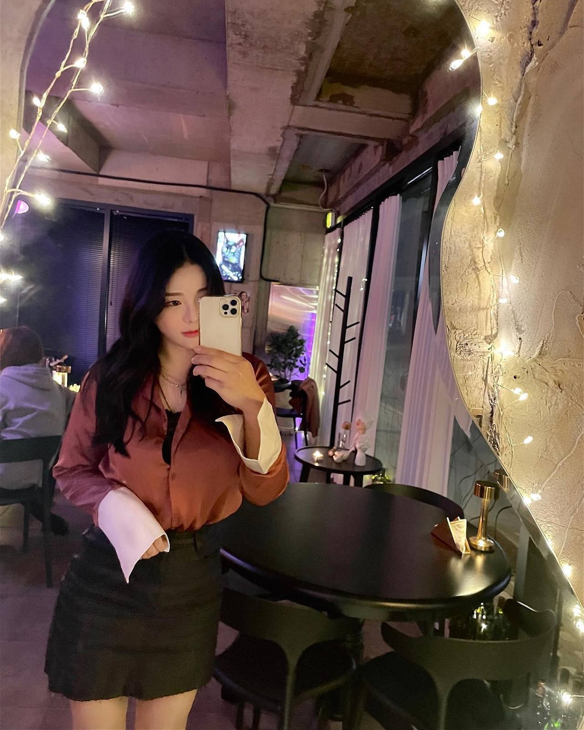 Tuy nhiên, cô gái Hàn Quốc này dần mở rộng nội dung của mình với những buổi khám phá đời thực như lần ghé thăm công viên nước này.