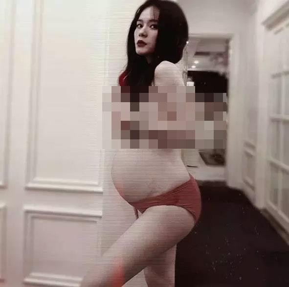 Dưới phần bình luận bài đăng, rất nhiều người ngợi khen sắc vóc của người đẹp đất Sài thành.