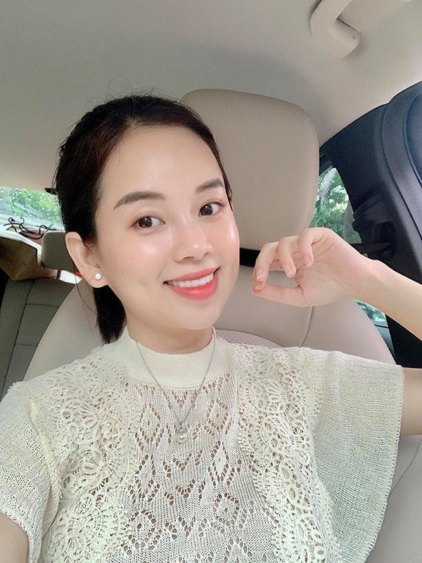 Kinh doanh thuận lợi giúp Ly Kute có thu nhập đáng ngưỡng mộ. Cô liên tục đổi xế sang tiền tỷ, tậu căn hộ rộng rãi, nột thất tân cổ điển sang trọng tại một khu chung cư cao cấp. Năm 2019, nhân dấu mốc sinh nhật tuổi 30, cựu hot girl đã chơi lớn khi tự thưởng cho mình một món quà khủng là chiếc đồng hồ trị giá nửa tỷ đồng của thương hiệu Hublot.