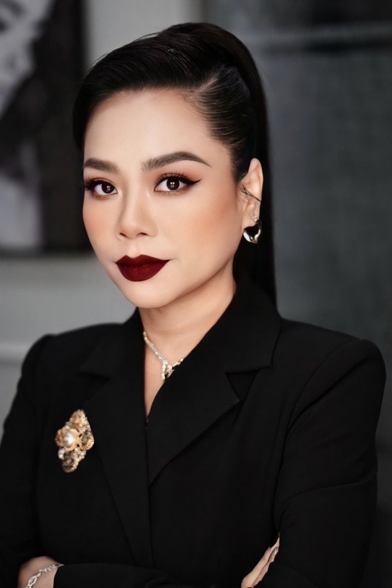 May mắn lớn nhất của chị Ý Nhi là chưa từng bị chồng chê chuyện ngoại hình. Chồng cô bất kể vợ béo hay gầy vẫn luôn ở bên động viên, quan tâm, chăm sóc. Nhưng trong một lần đi khám, nghe bác sĩ đánh giá về tình trạng sức khỏe của mình, người phụ nữ Bình Phước “sốc nặng”.