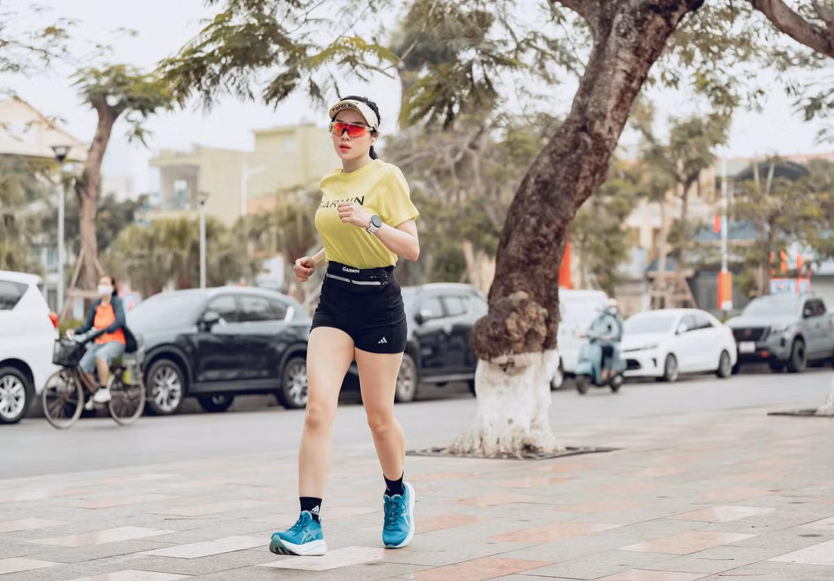 Trước đó, dù trải nghiệm đủ các "phương pháp" giảm cân nhưng Loan Barbie không thu được hiệu quả mong muốn. Và rồi cô nhận ra chỉ có tập luyện và ăn uống khoa học mới giúp thay đổi bản thân