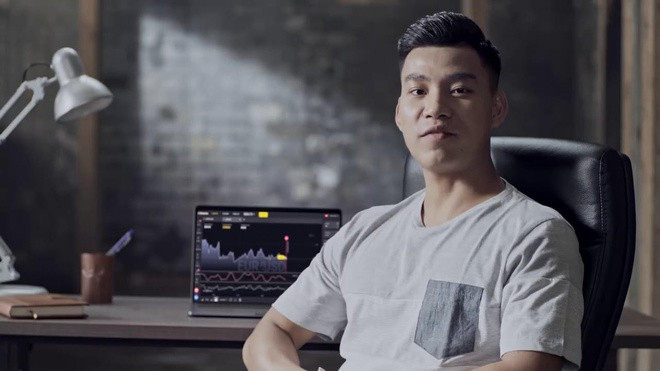 Năm 2019, Vũ Văn Thanh tham gia quảng cáo cho một ứng dụng tham gia sàn giao dịch ảo, đầu tư tài chính dưới dạng dự đoán để thu lợi nhuận. Theo phân tích của giới tài chính Việt, ứng dụng này không khác gì "đánh bạc".