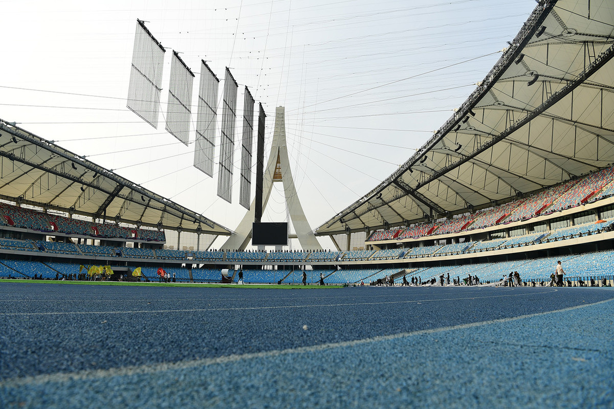 Các khán đài được kiểm tra kỹ càng nhằm tránh những tình huống đáng tiếc trong lễ khai mạc